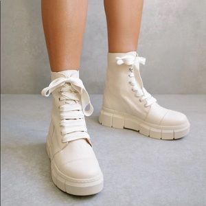 Aloha can can boots beige size 37